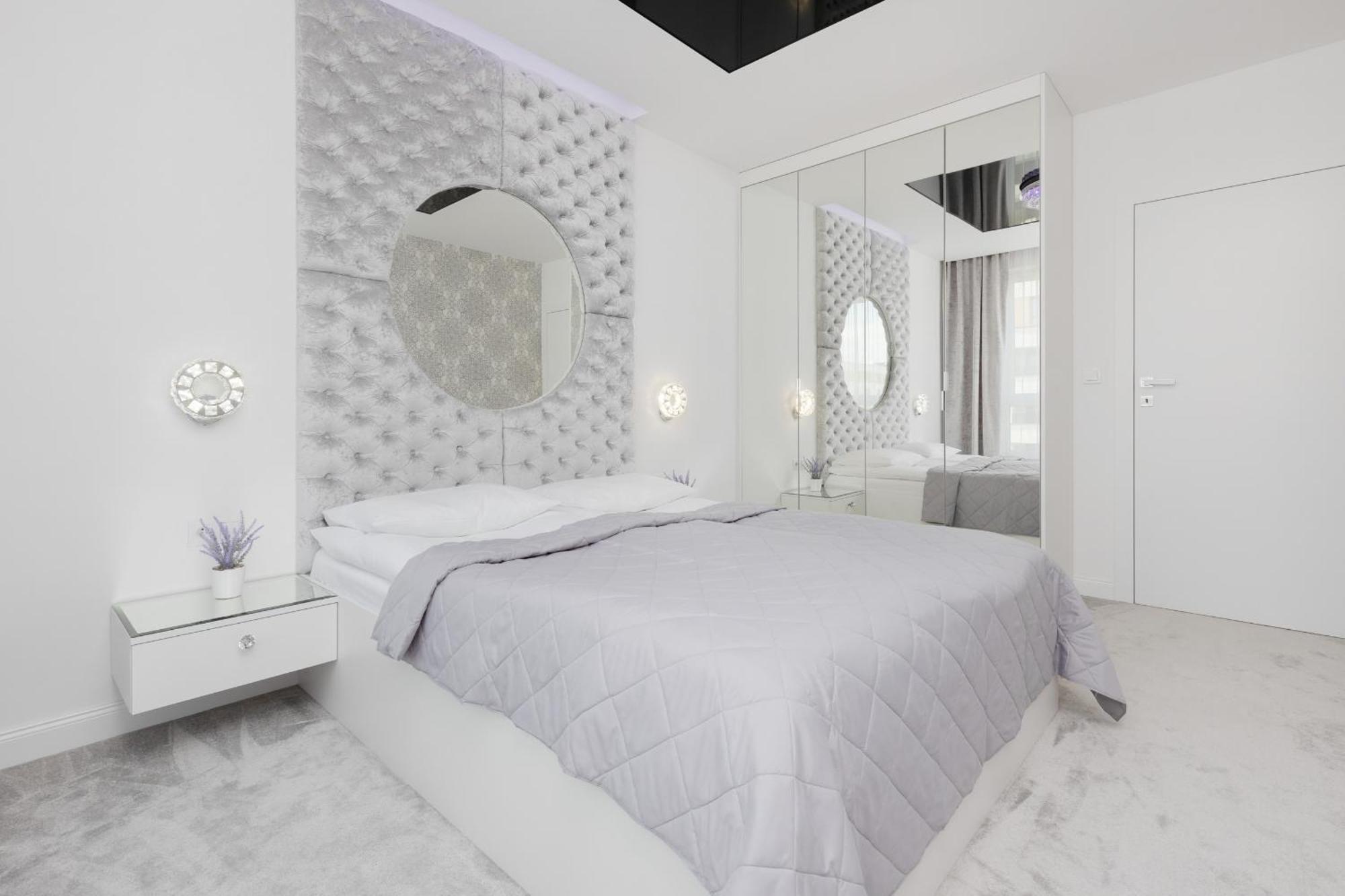 Elegant Apartments With Balcony & Parking Warsaw By Noclegi Renters Ngoại thất bức ảnh
